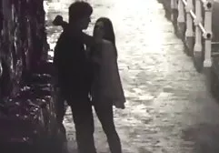 یک دختر در یک لباس و, تور ماهیگیری, جوراب ساق سکس موبوگرام بلند